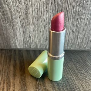 New Clinique Different Lipstick Raspberry Glacé